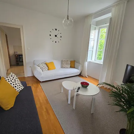 The Park Prestige Palace