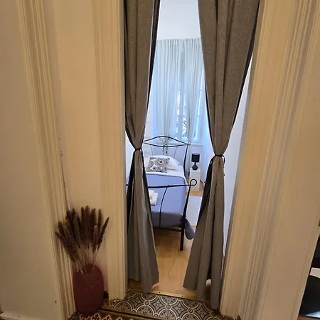 The Park Prestige Palace *